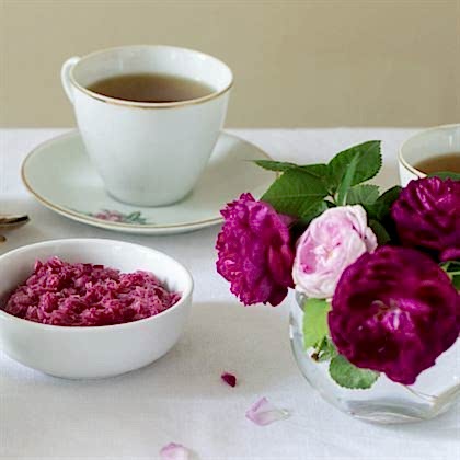 Reçel Gülü Fidanı Rosa Damascena 60 cm